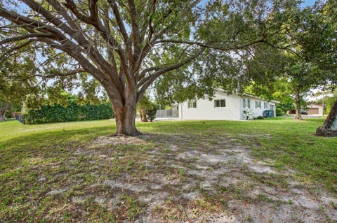 Tiny photo for 2421 NW 114th Avenue, Coral Springs, FL 33065 (MLS # B26050569)