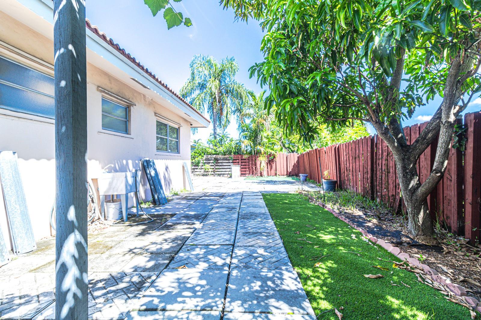 Coral Ridge Isles 45-47 B - Residential Income