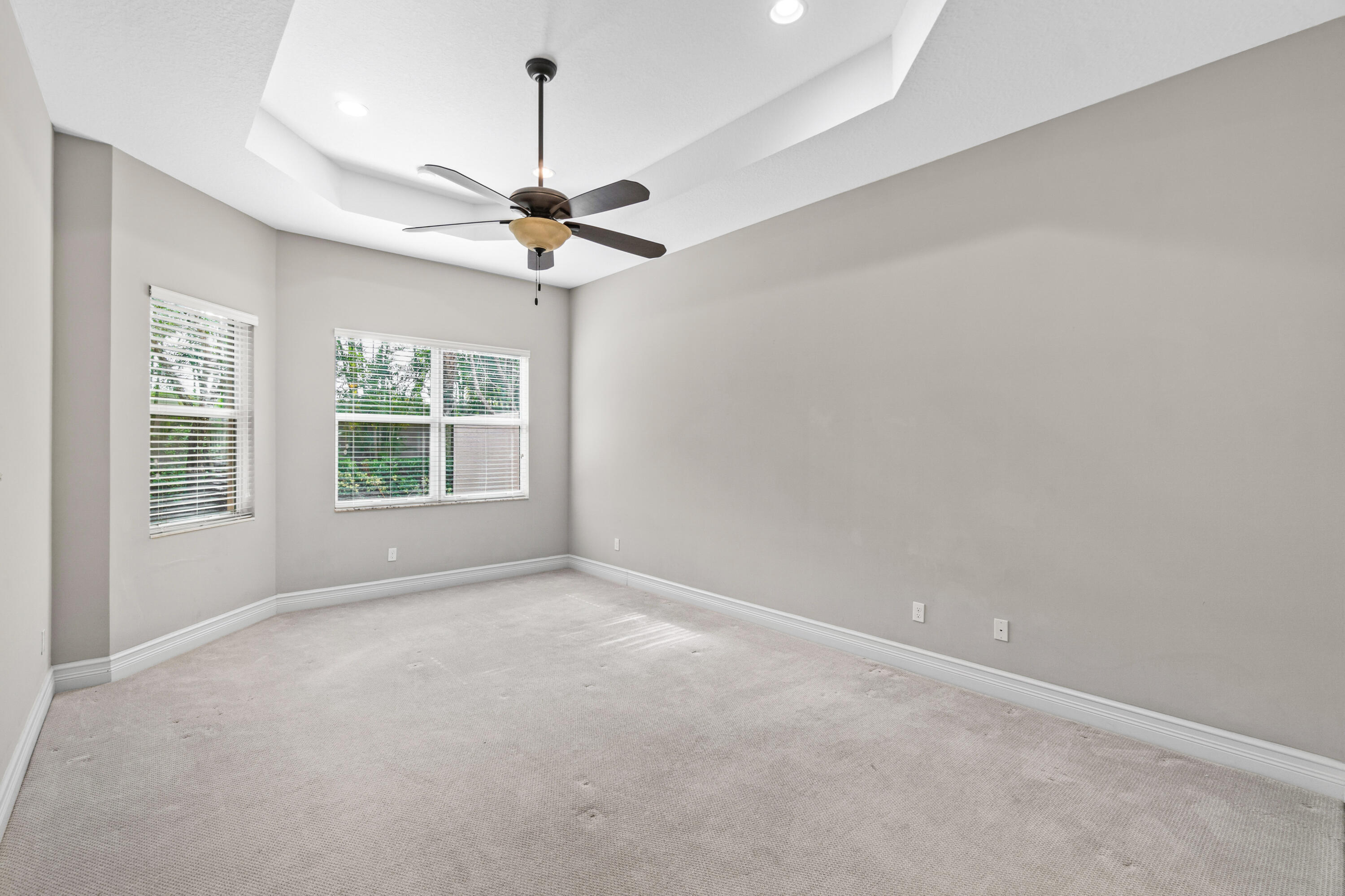 Valencia Cove - Residential Lease
