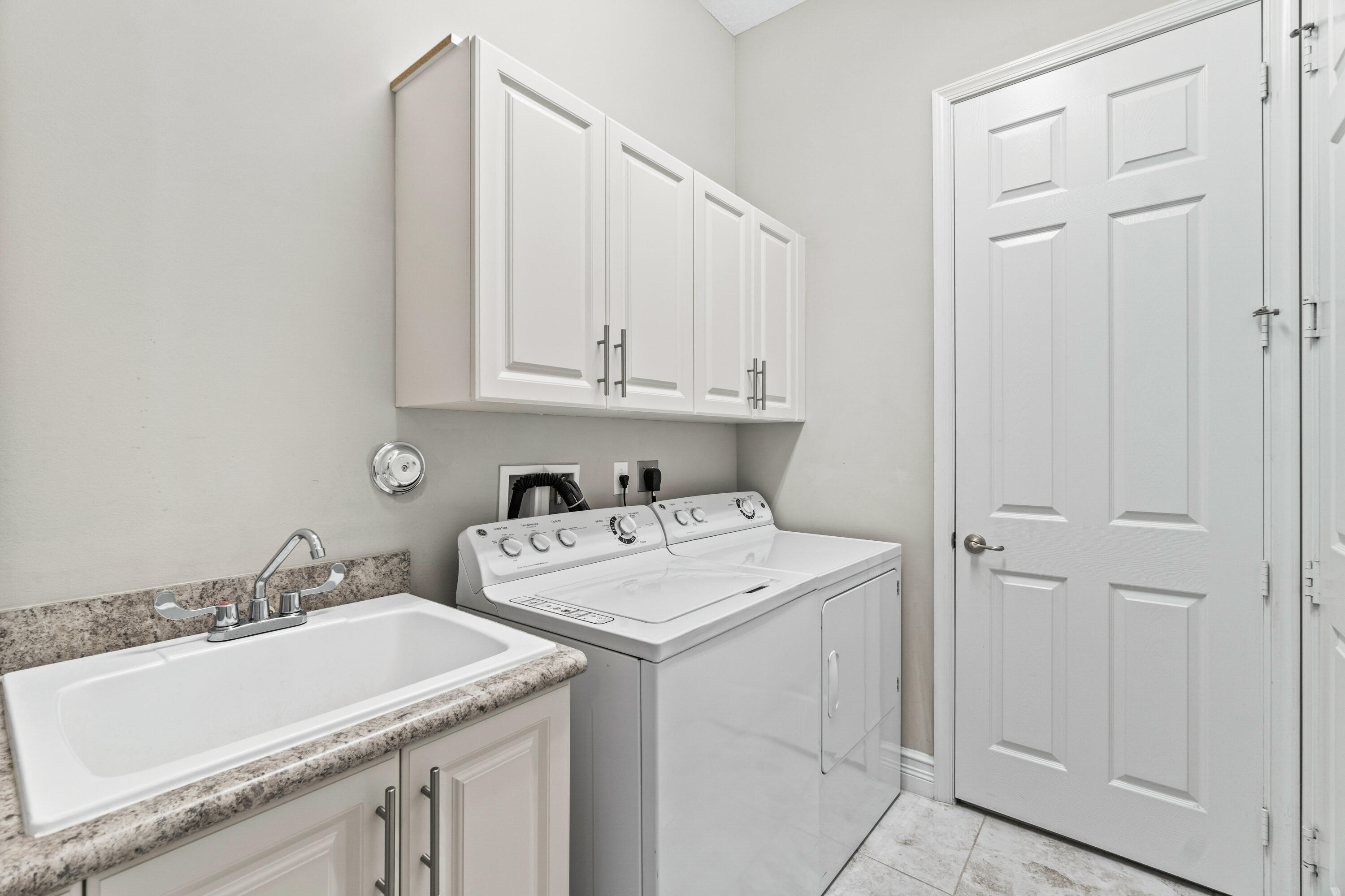 Valencia Cove - Residential Lease