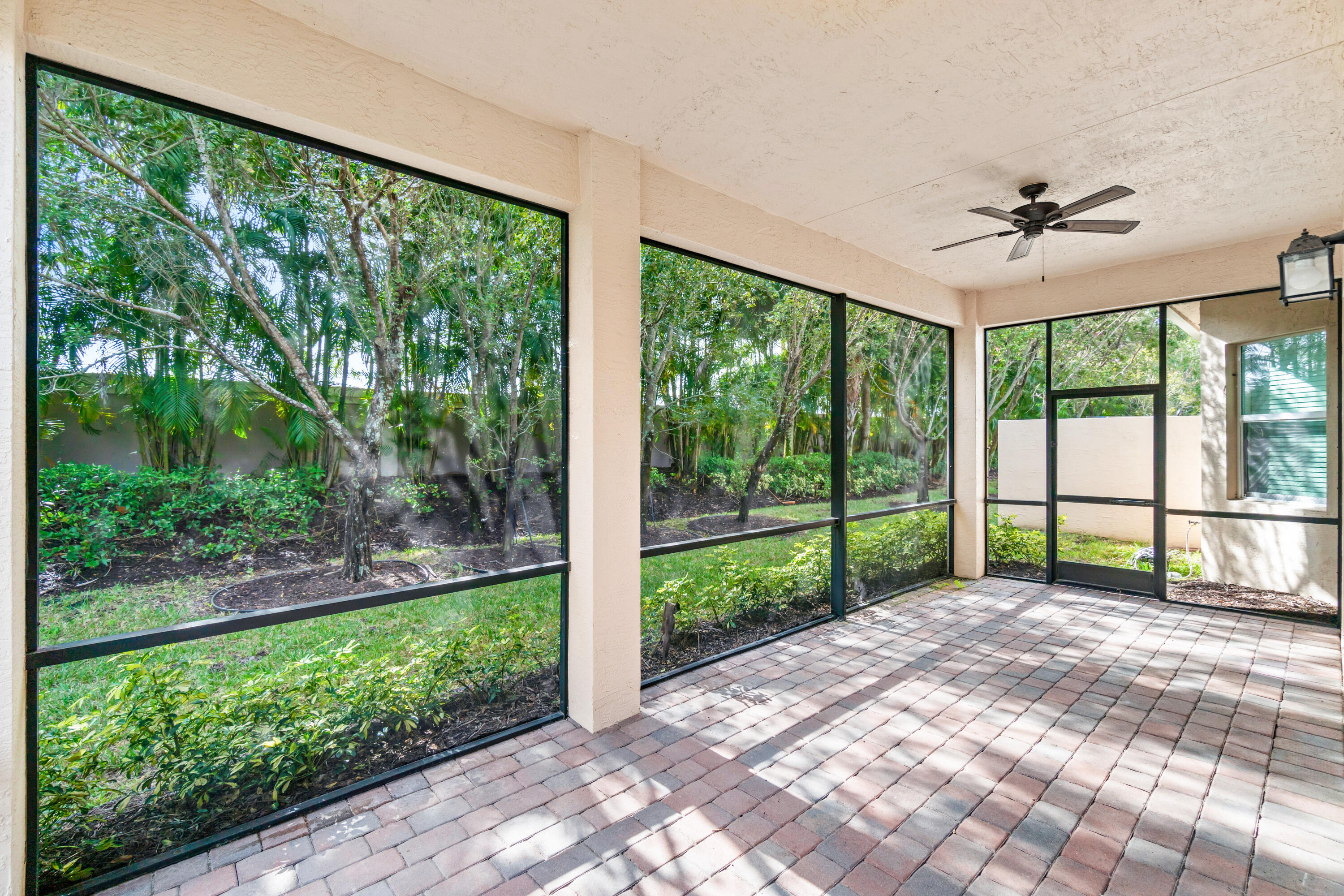 Valencia Cove - Residential Lease