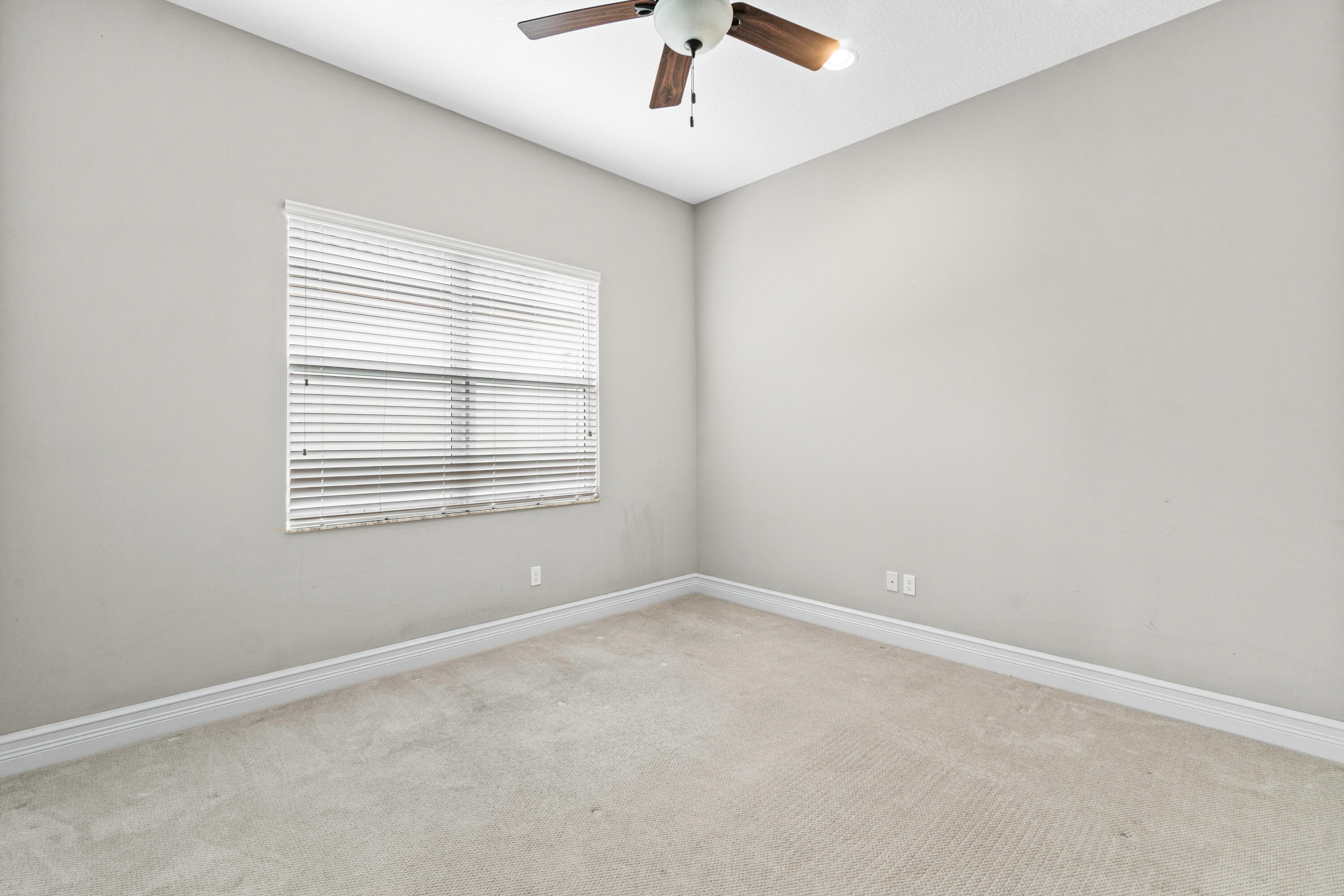 Valencia Cove - Residential Lease