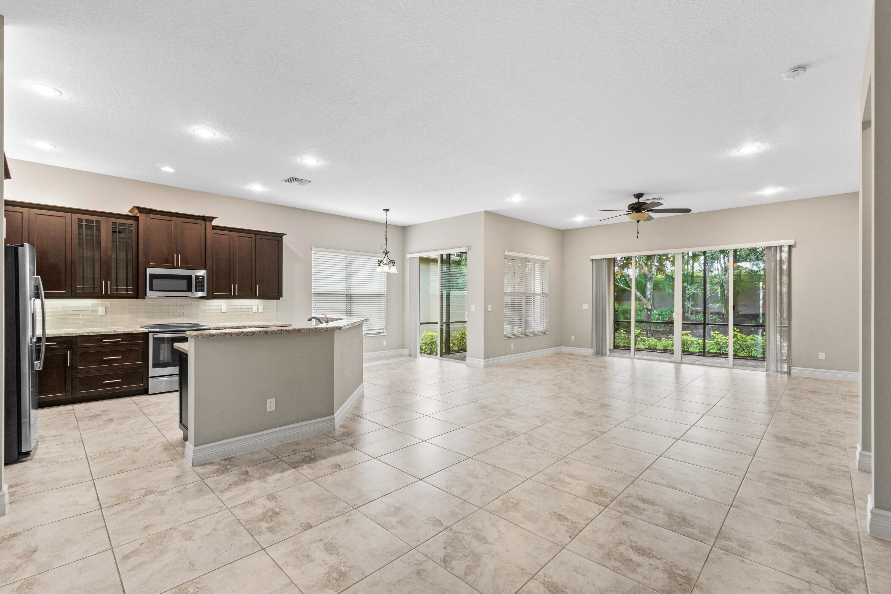 Valencia Cove - Residential Lease