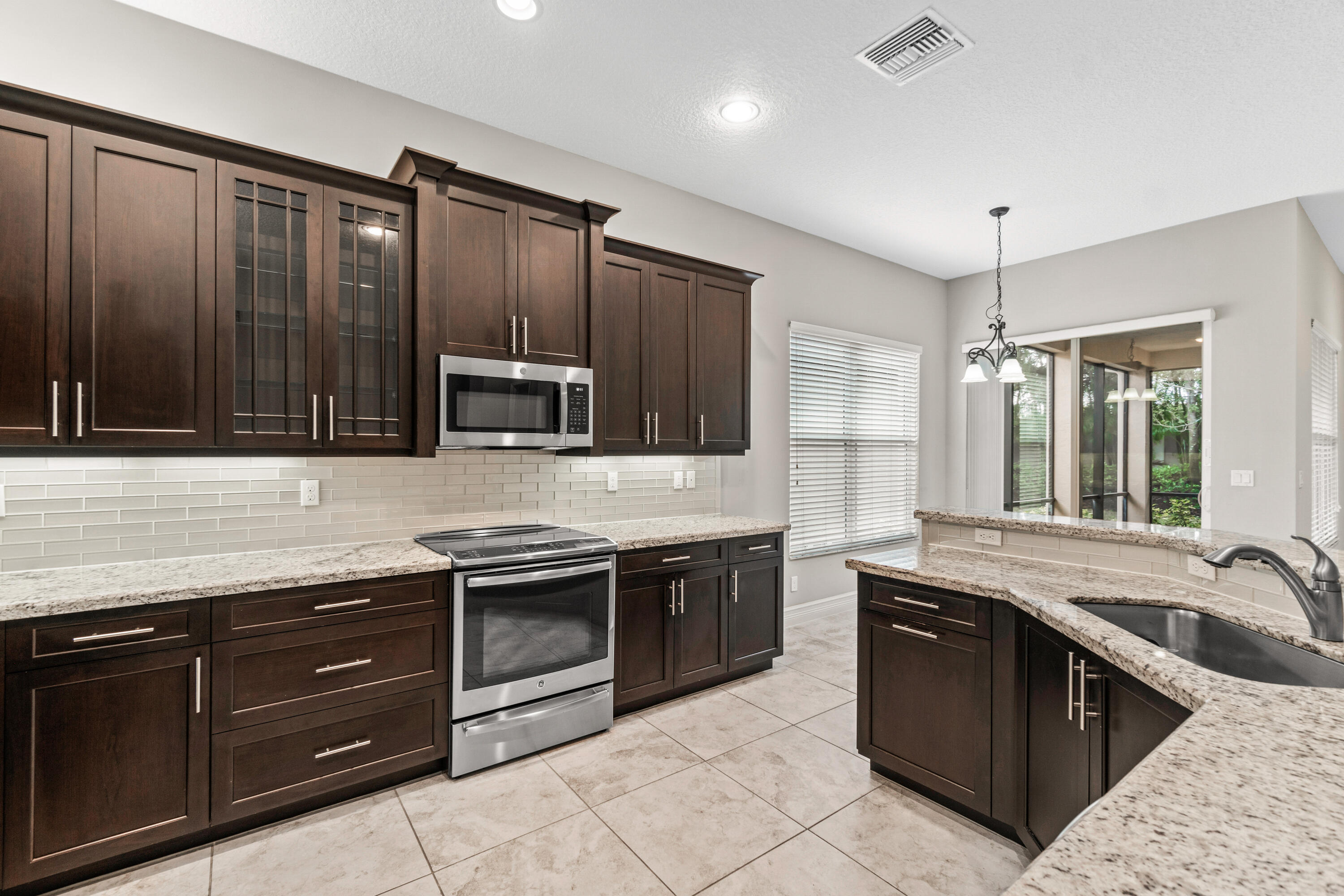 Valencia Cove - Residential Lease