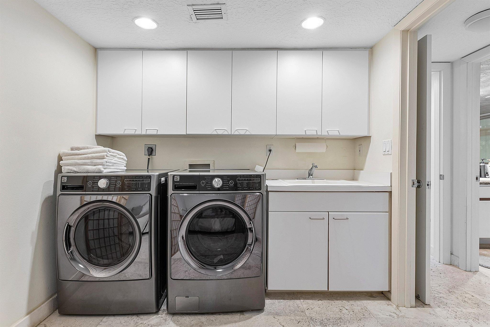 OCEAN TERRACE NORTH - Residential