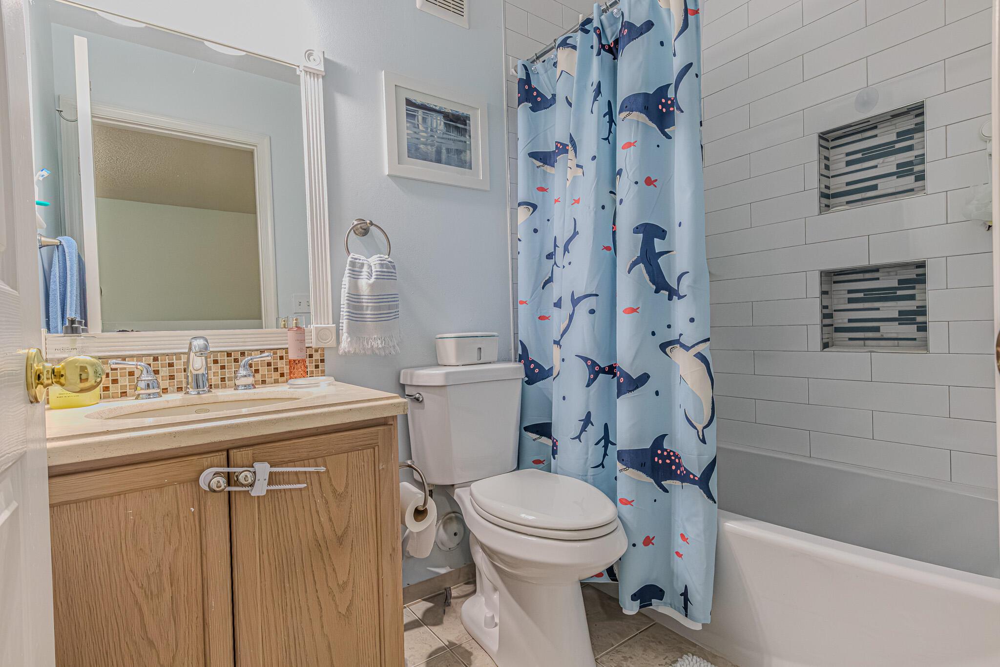 LAGO VISTA AT COCONUT CRE - Residential