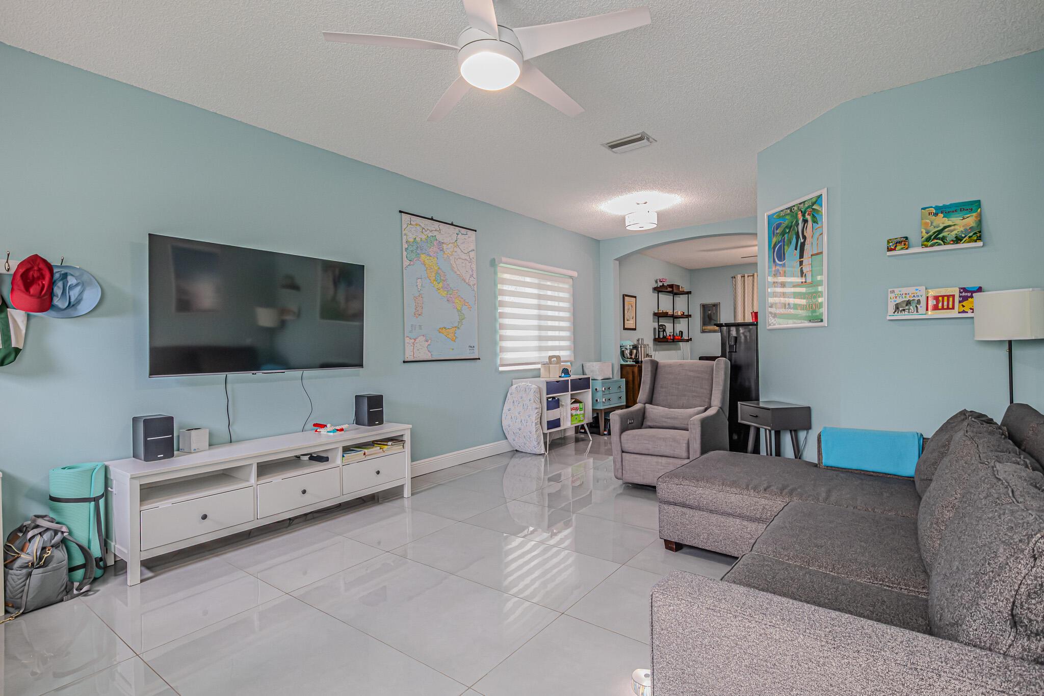 LAGO VISTA AT COCONUT CRE - Residential
