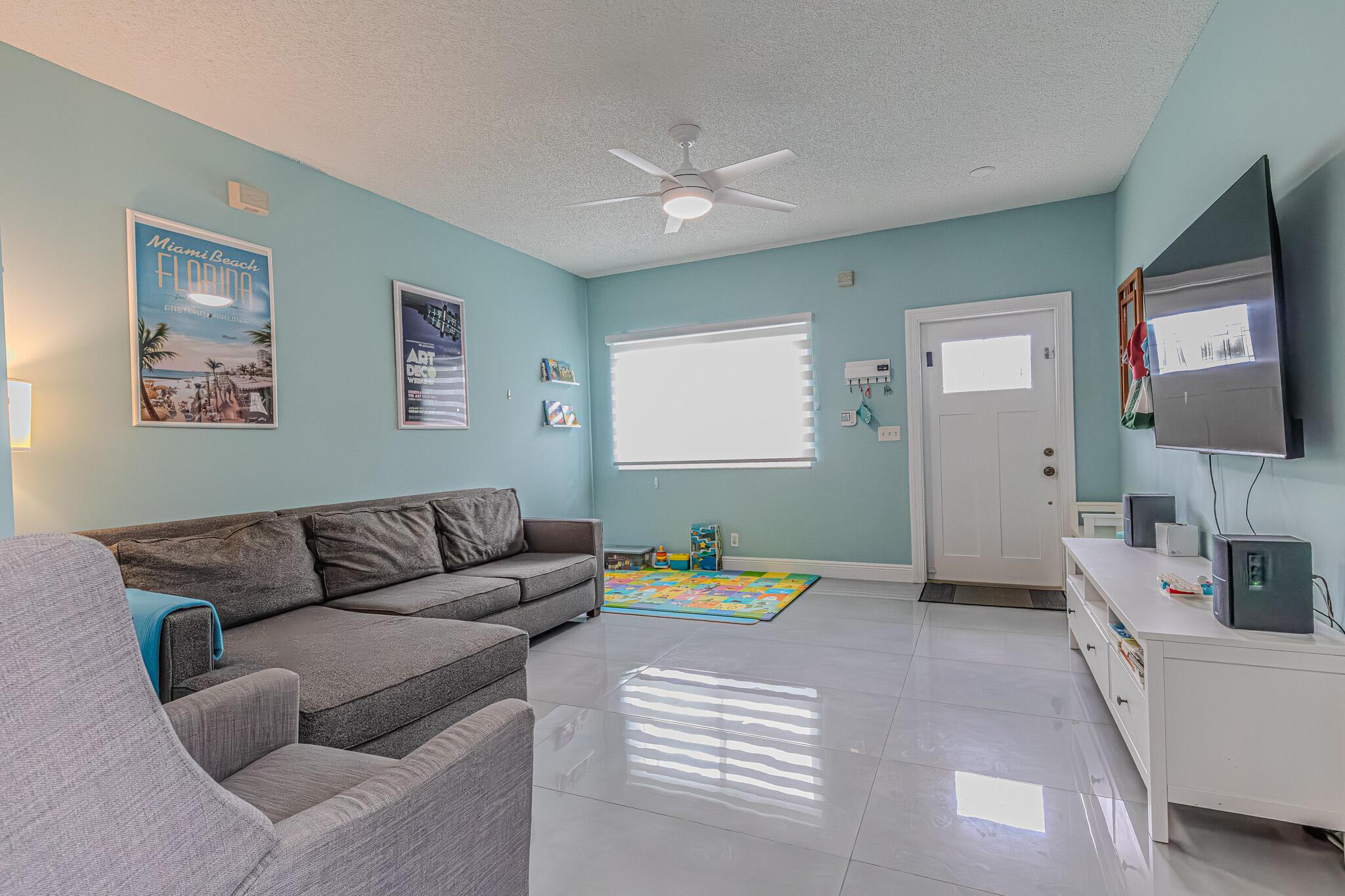 LAGO VISTA AT COCONUT CRE - Residential