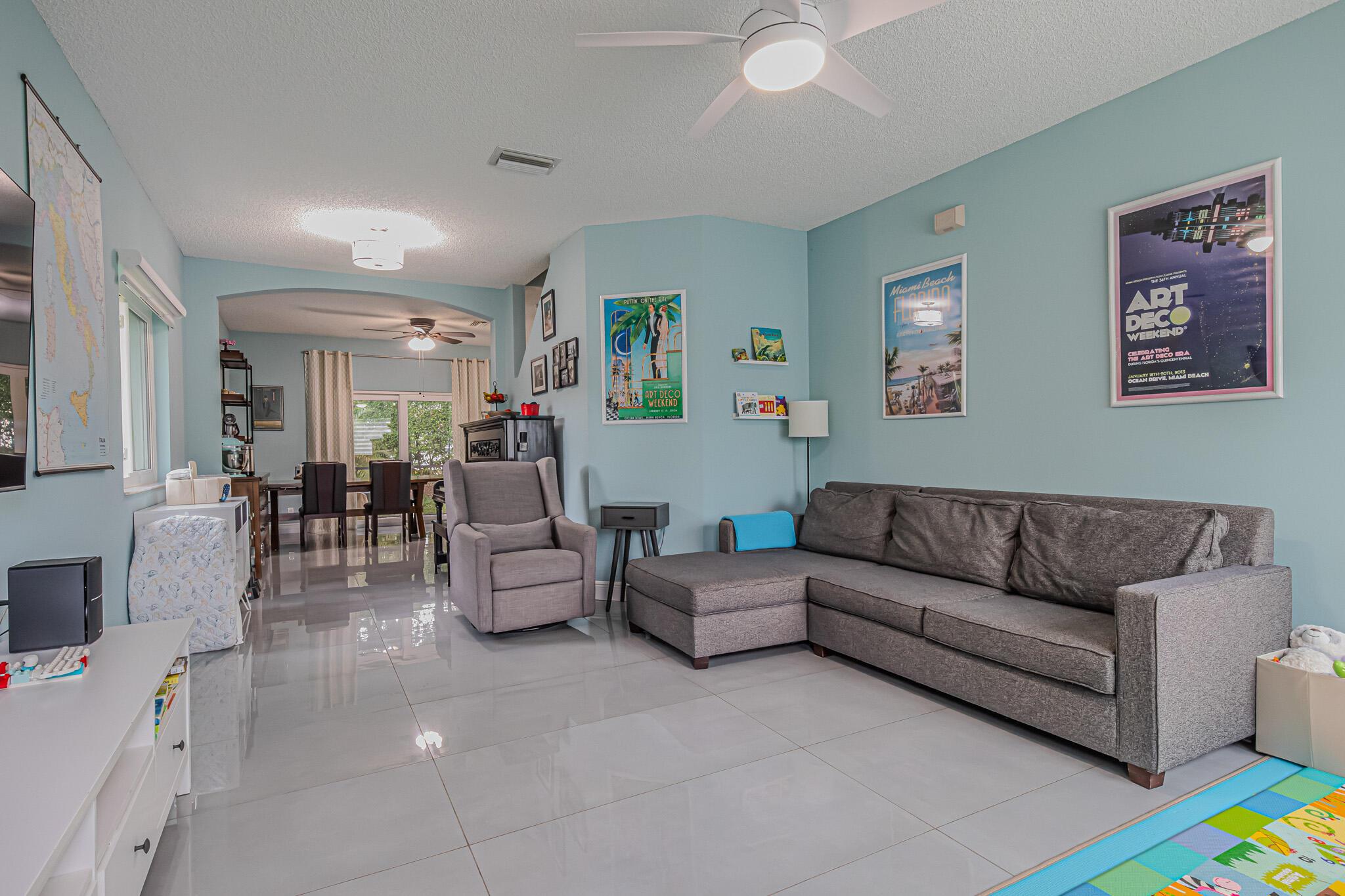 LAGO VISTA AT COCONUT CRE - Residential