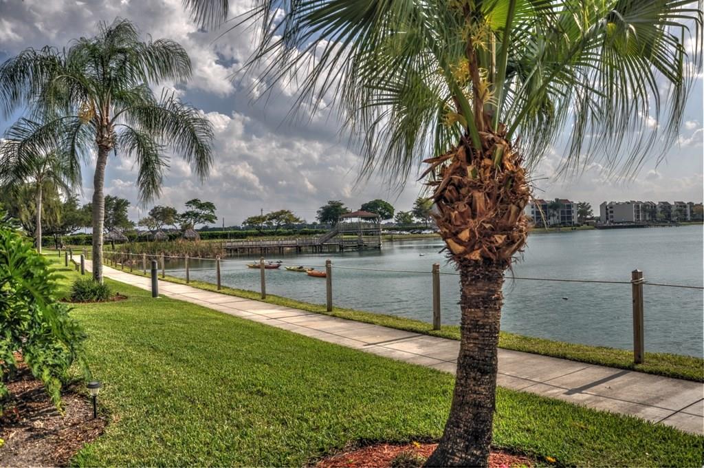 Lake Emerald - Residential