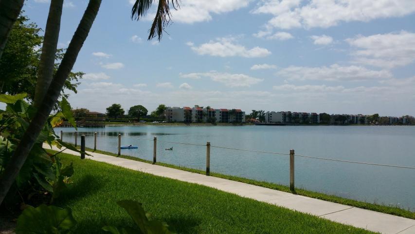 Lake Emerald - Residential