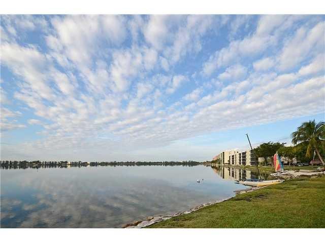 Lake Emerald - Residential