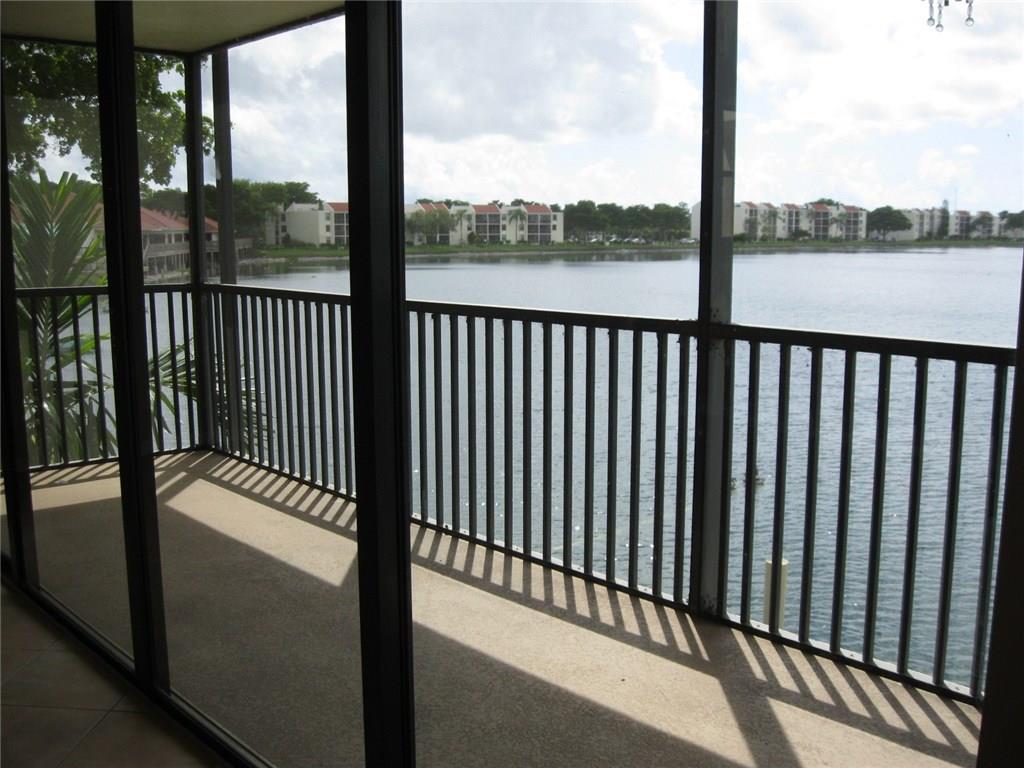 Lake Emerald - Residential