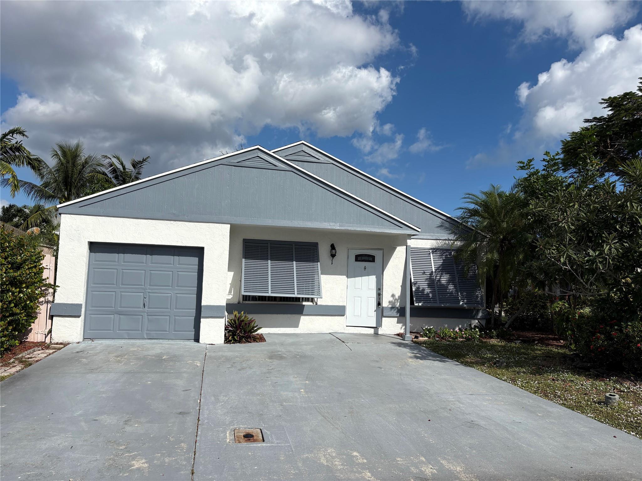 Boynton Lakes 04 - Residential Lease