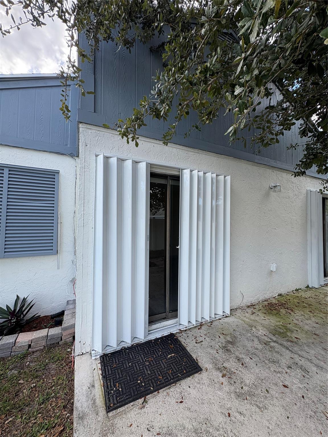 Boynton Lakes 04 - Residential Lease