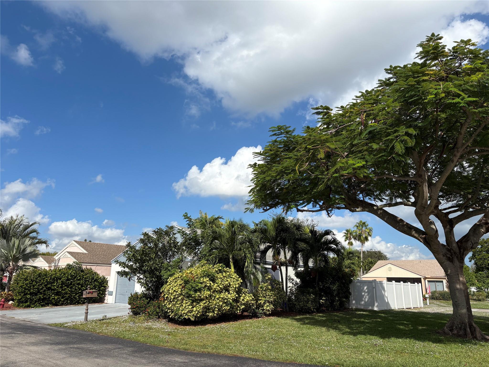 Boynton Lakes 04 - Residential Lease