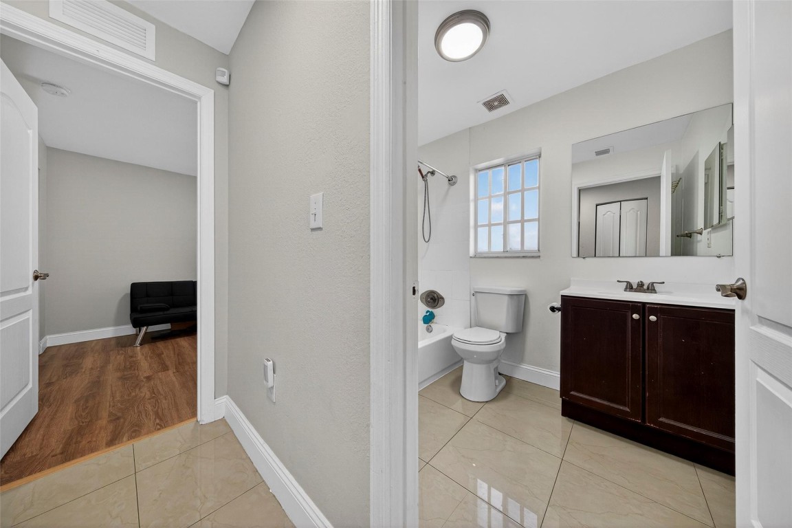 Prospect Gardens 22-26 B - Residential