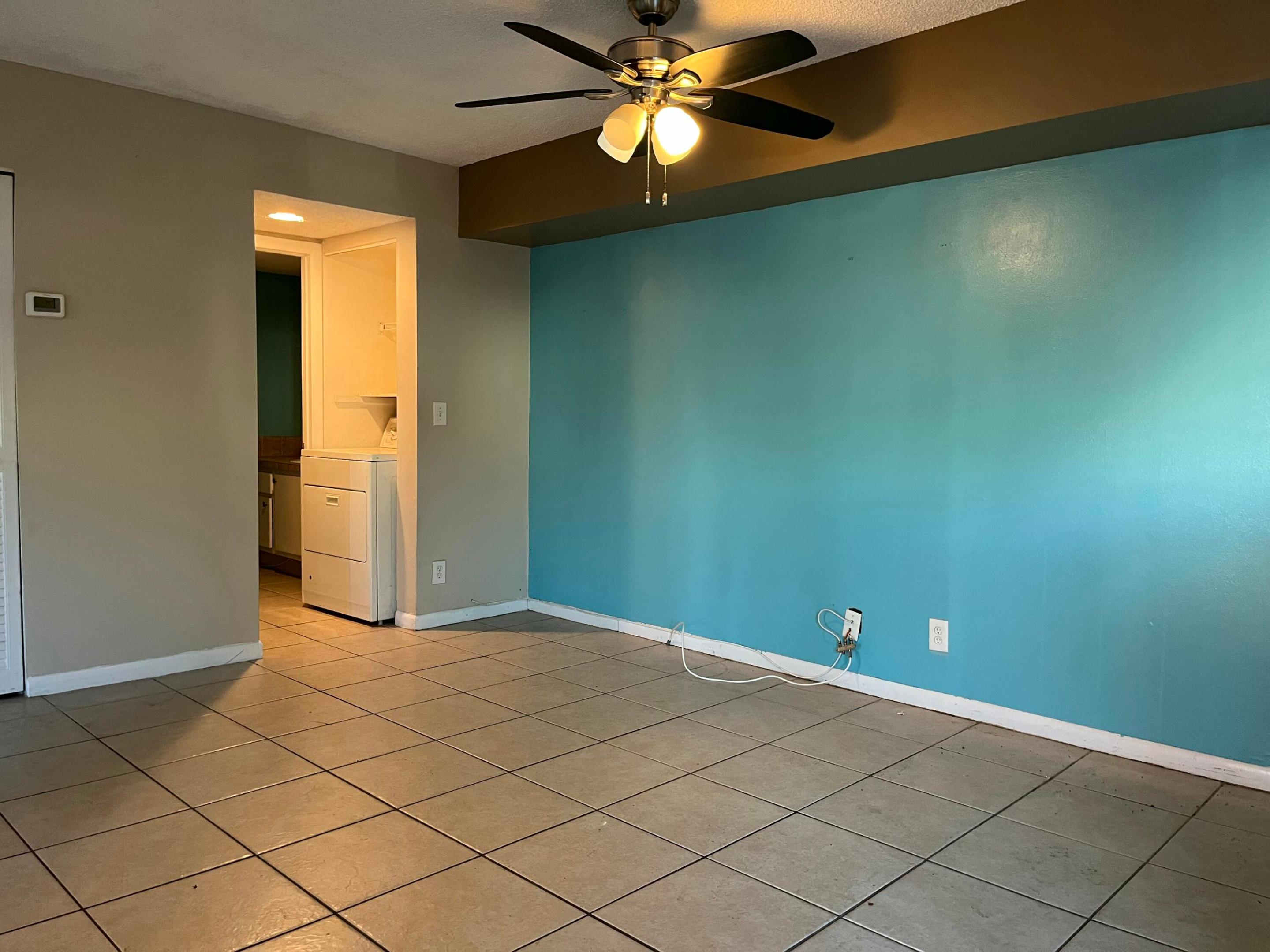 SEVEN SPRINGS 1 - Residential