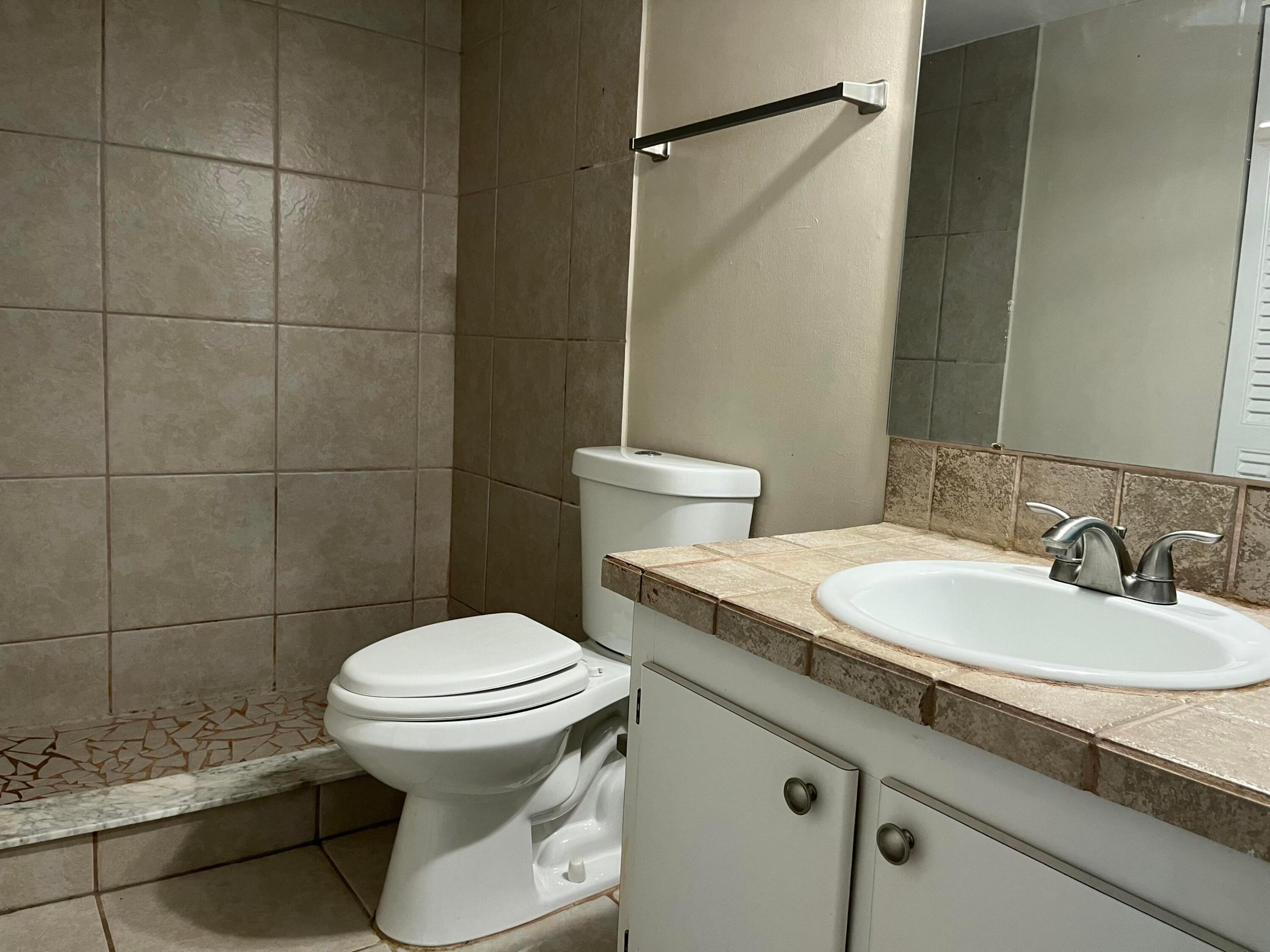 SEVEN SPRINGS 1 - Residential