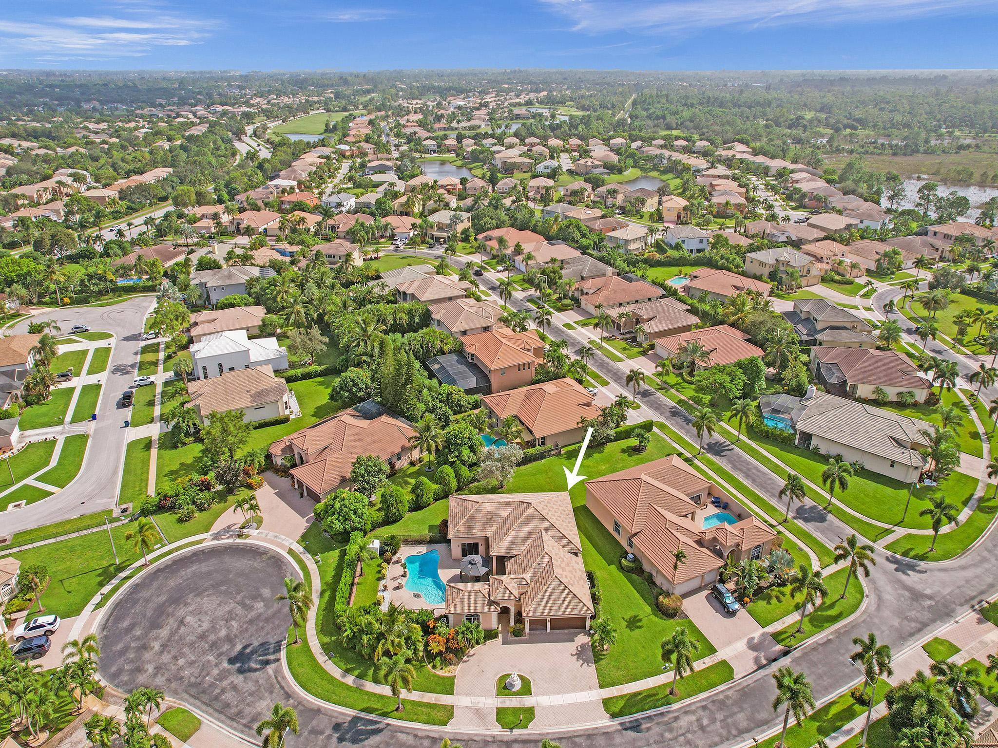 2933 E Fontana Court
