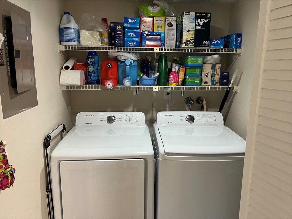 COUNTRY CLUB APT At Bonav - Residential