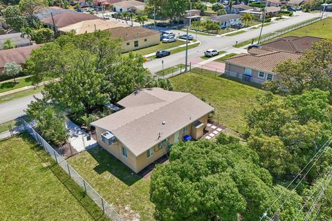 Tiny photo for 2943 NW 13th Street, Fort Lauderdale, FL 33311 (MLS # B26027230)
