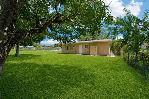 Tiny photo for 2943 NW 13th Street, Fort Lauderdale, FL 33311 (MLS # B26027230)