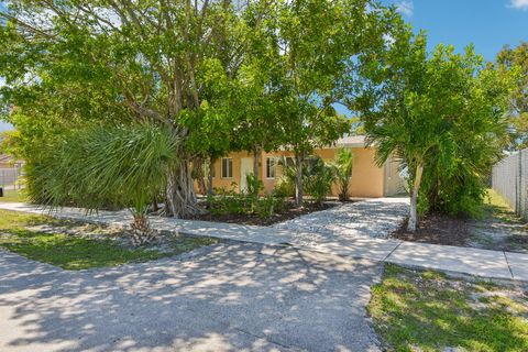 Tiny photo for 2943 NW 13th Street, Fort Lauderdale, FL 33311 (MLS # B26027230)