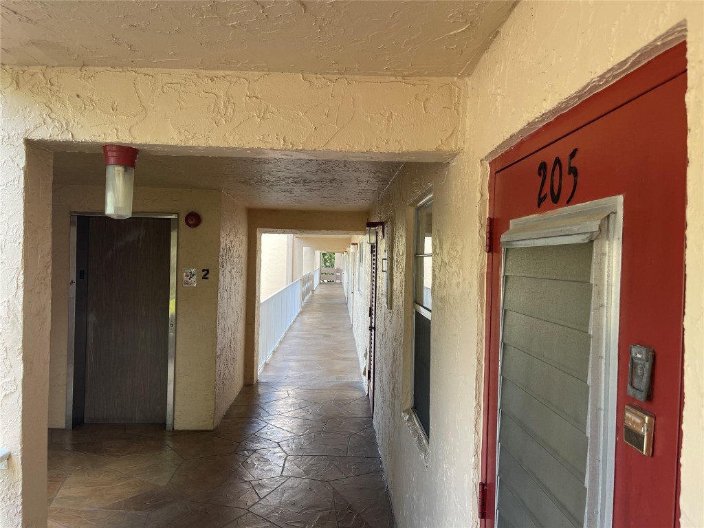 Oriole Golf & Tennis Club - Residential