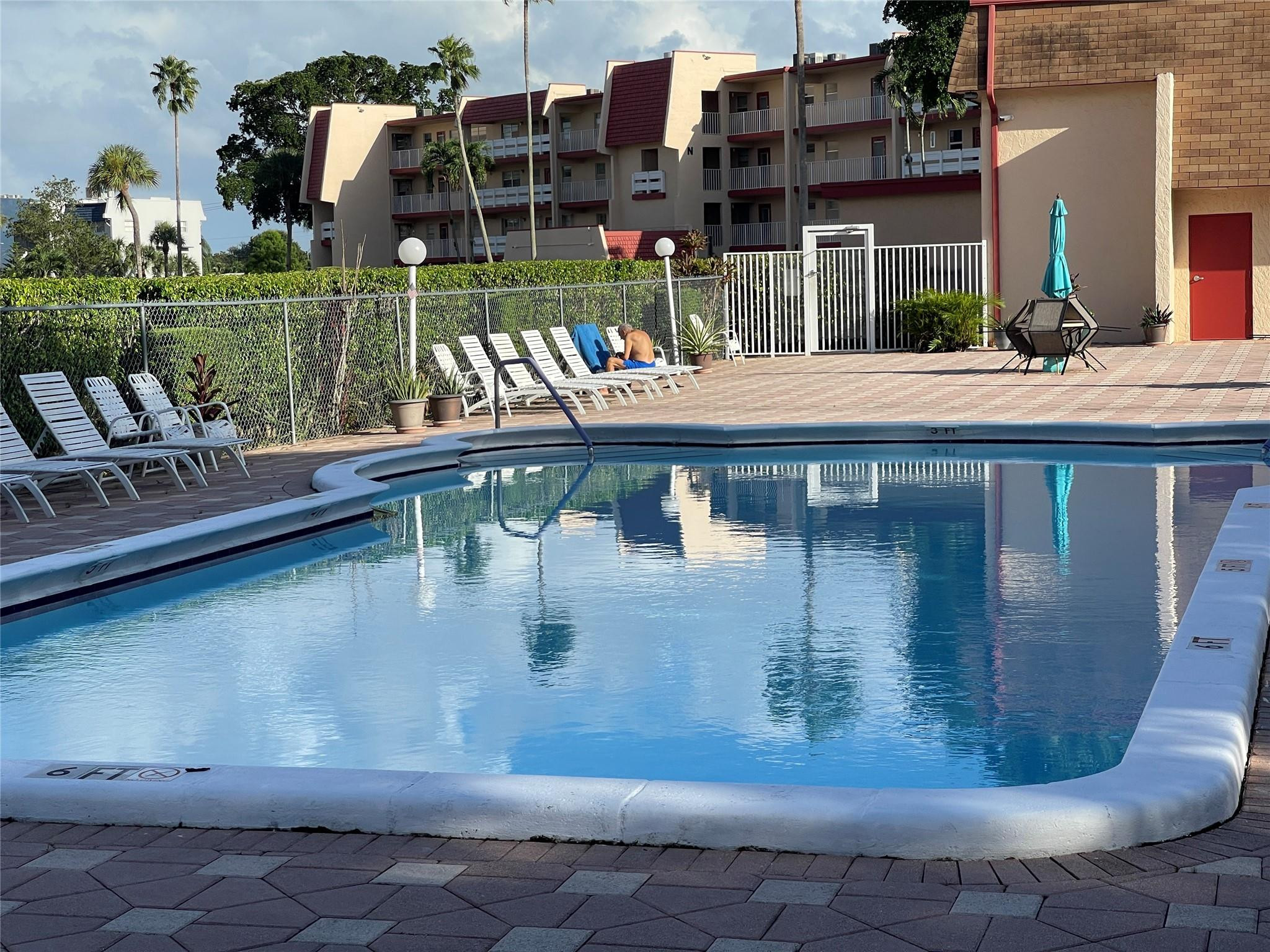 Oriole Golf & Tennis Club - Residential