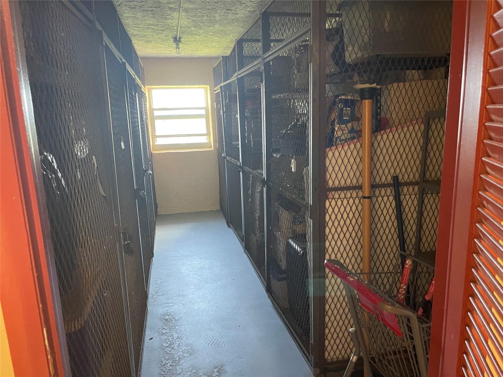 Oriole Golf & Tennis Club - Residential