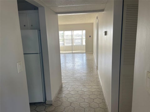 Tiny photo for 1005 Country Club Drive #205, Margate, FL 33063 (MLS # F10529291)