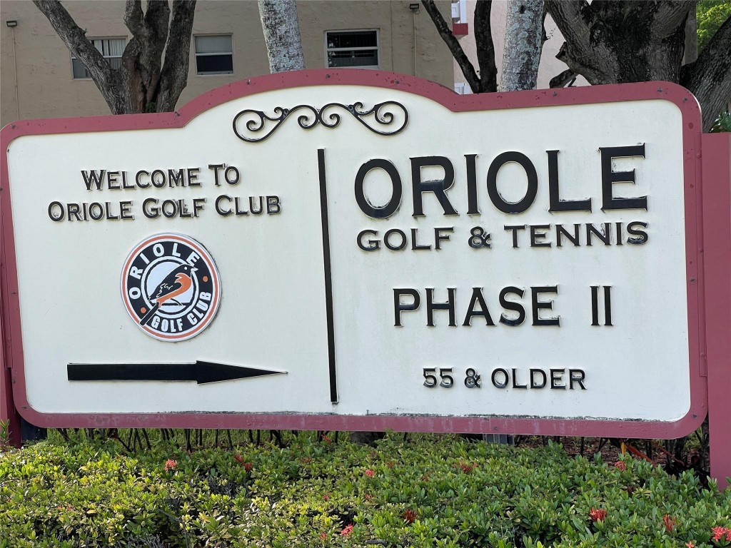 Oriole Golf & Tennis Club - Residential