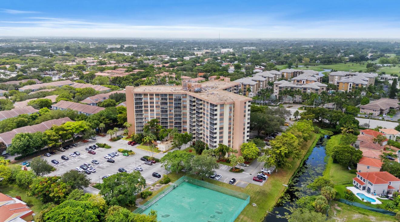 COUNTRY CLUB TOWER OF COR - Residential Lease