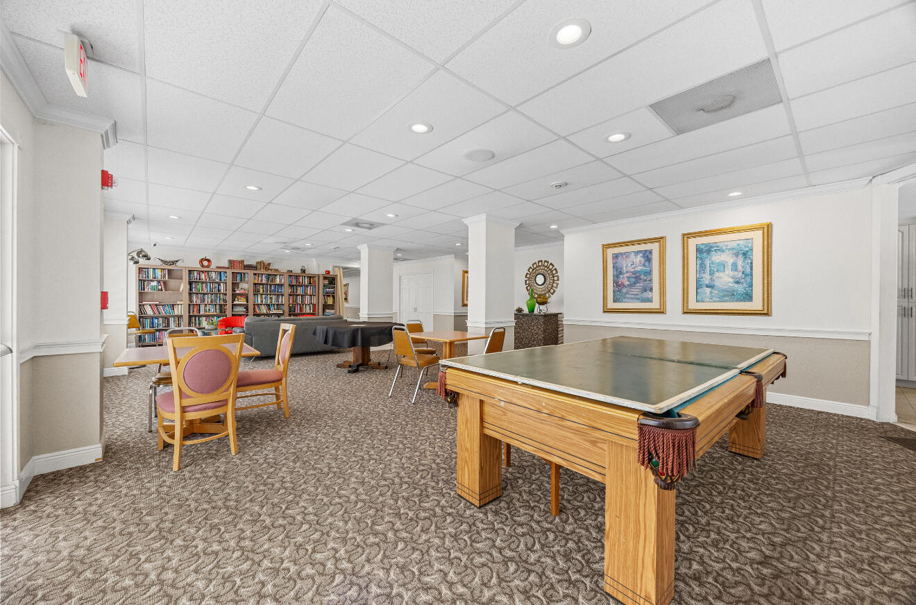 COUNTRY CLUB TOWER OF COR - Residential Lease