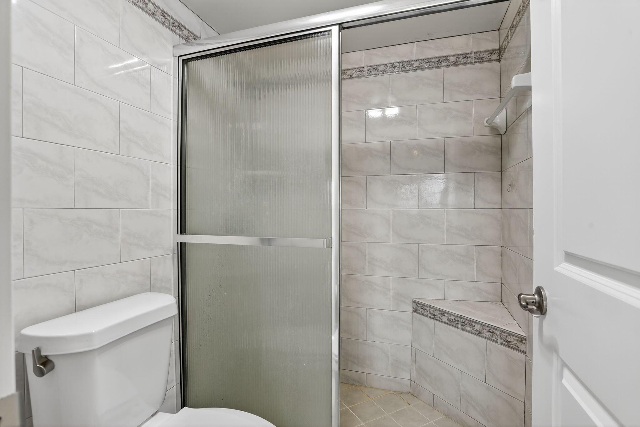 COUNTRY CLUB TOWER OF COR - Residential Lease