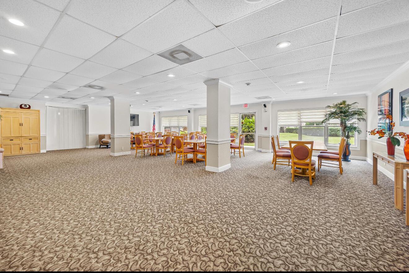 COUNTRY CLUB TOWER OF COR - Residential Lease