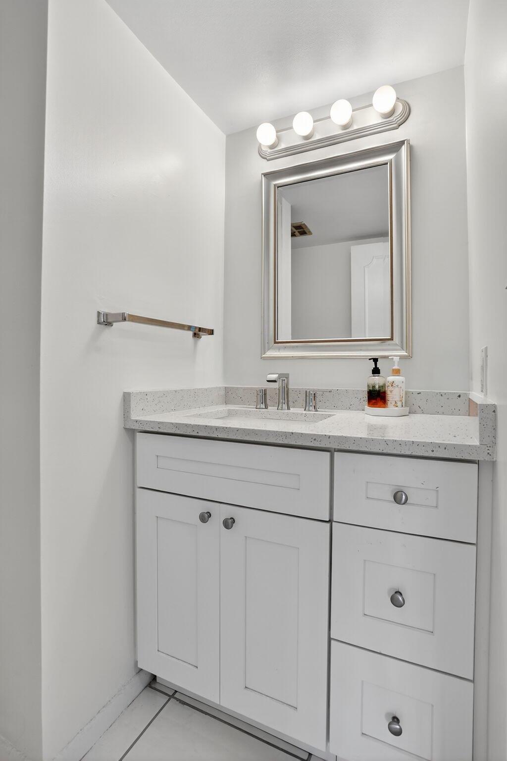 COUNTRY CLUB TOWER OF COR - Residential Lease