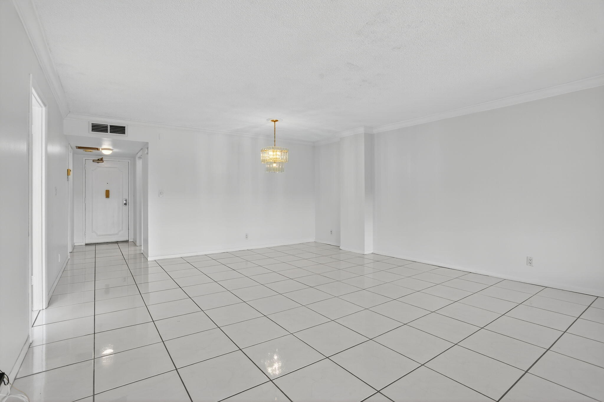COUNTRY CLUB TOWER OF COR - Residential Lease