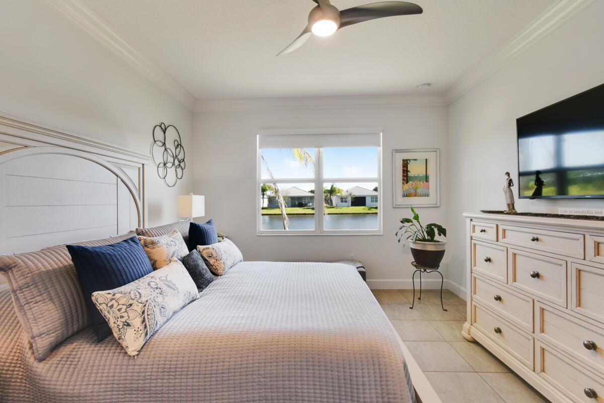 Valencia Cay - Residential