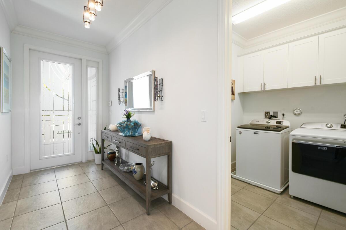 Valencia Cay - Residential