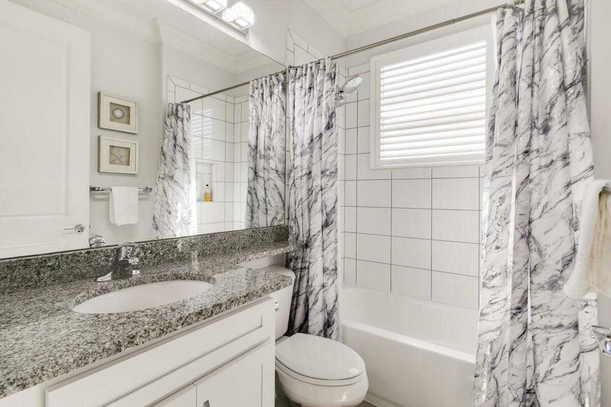 Valencia Cay - Residential