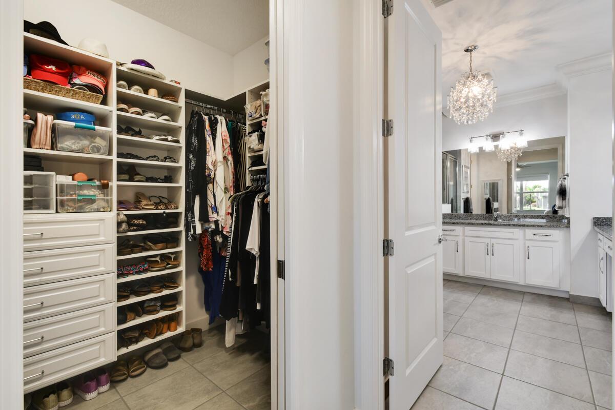 Valencia Cay - Residential