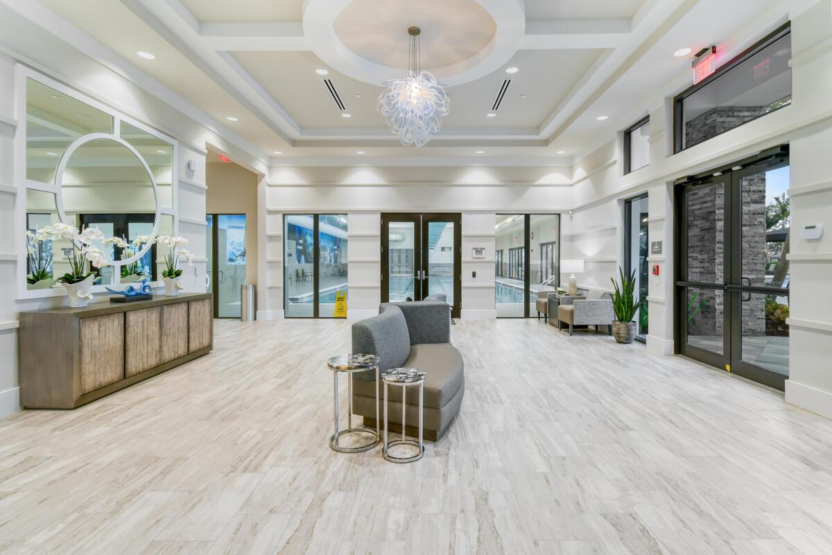 Valencia Cay - Residential