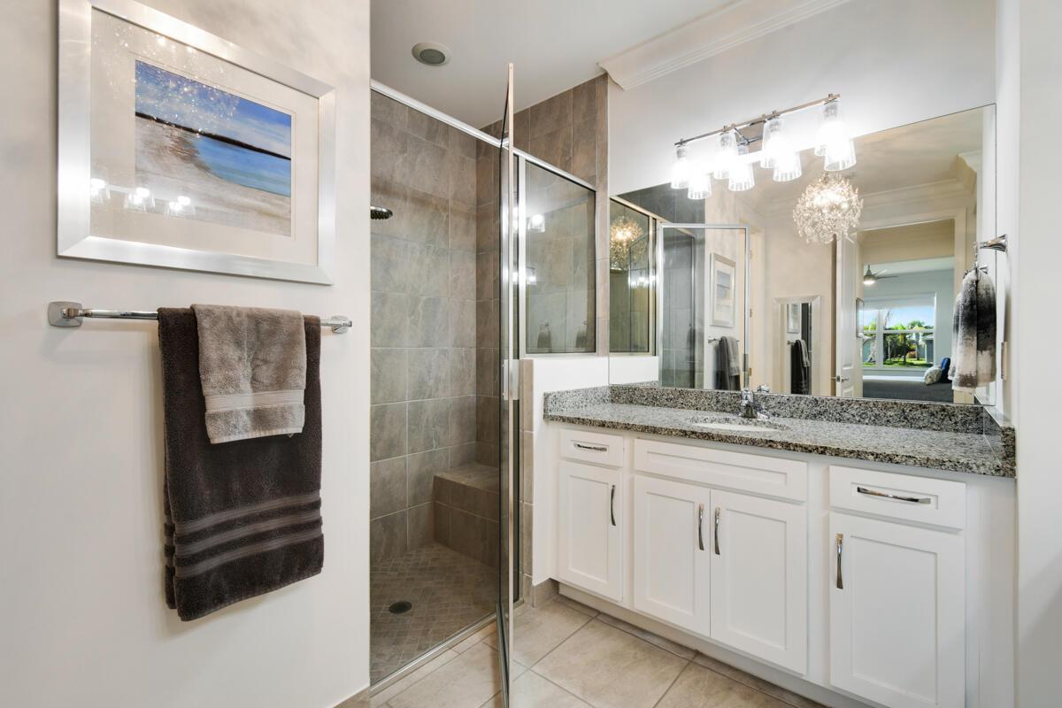 Valencia Cay - Residential