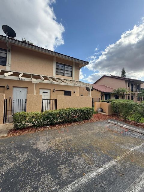 11596 NW 45th St 4 Coral Springs FL 33065