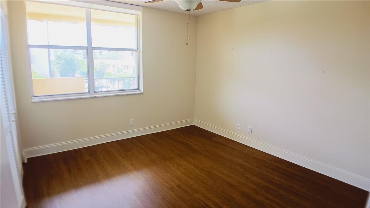 Island Club - Residential