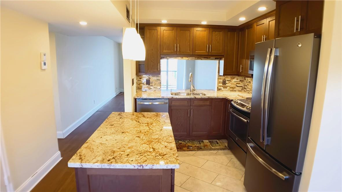 Island Club - Residential