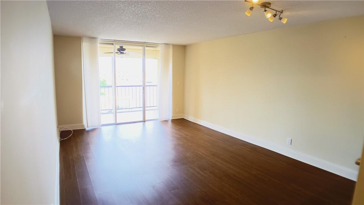 Island Club - Residential