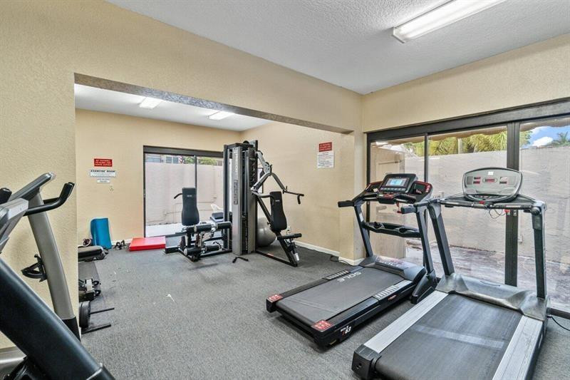 Island Club - Residential